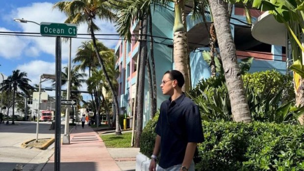 Millimizin üzvü Mayamidə dincəlir - FOTOLAR