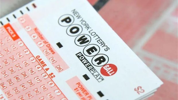 ABŞ sakini lotereyada 1,8 milyard dollar uddu