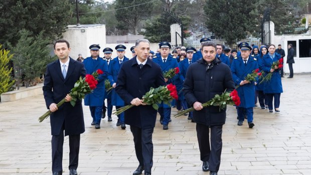 Təyyarə qəzasının ildönümü: Həlak olanların xatirəsi anıldı &ndash; FOTO