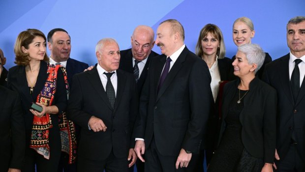 Prezidentin idmançılarla maraqlı söhbəti - VİDEO