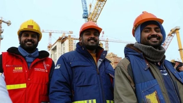 Hindistanlı miqrantların Rusiyaya KÜTLƏVİ AXINI &ndash; Soydaşlarımızı nə gözləyir?