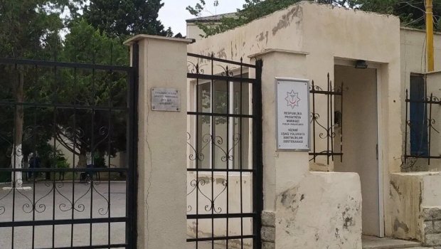 Bakıda uşaq xəstəxanasında BİABIRÇILIQ - Sistem şlanqı tapılmadı, valideyn gecə aptekləri gəzməli oldu