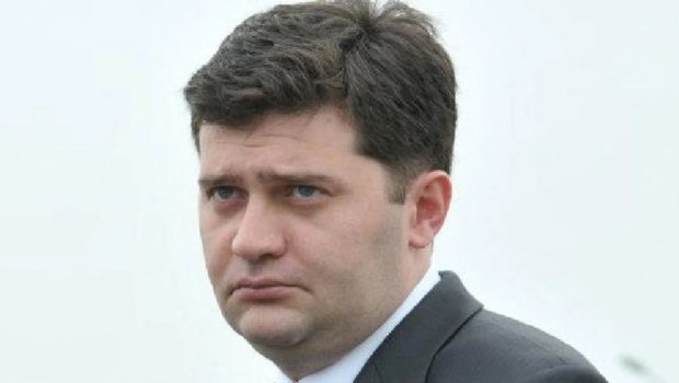 Gürcüstanın keçmiş müdafiə naziri həbs olunub