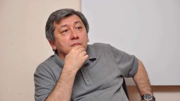 Altay Göyüşovun məhkəməsi başladı