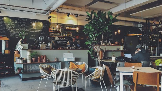 Bakıdakı kafe-restoranların dövriyyəsi açıqlanıb