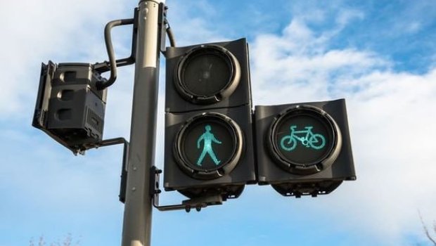 Yol hərəkətində dəyişiklik edildi, yeni işıqforlar quraşdırıldı