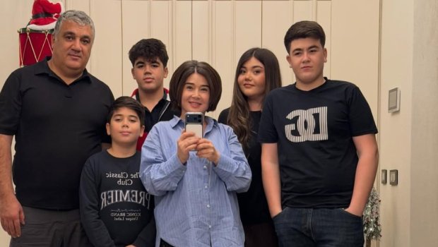 Elnarə ailəsi ilə - FOTO