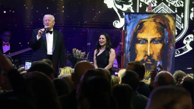 Trampın gözü qarşısında 10 dəqiqəyə çəkilən tablo 3 milyon dollara SATILDI - FOTOLAR