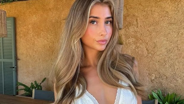 Mindən artıq kişiylə sevişəndən sonra Tanrıya sığındı