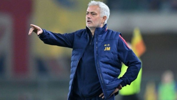 Mourinyo "Çelsi"yə qayıda bilər