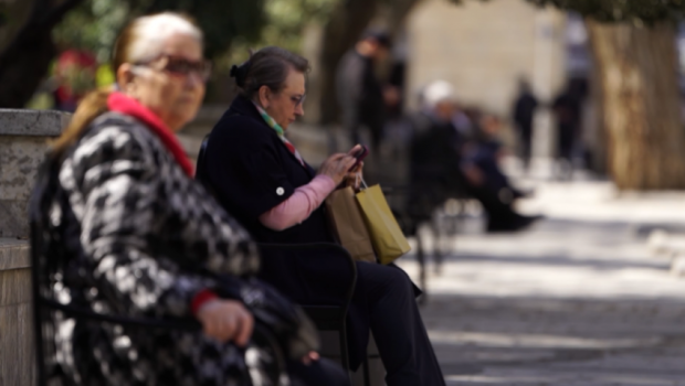 Bu qadınlar pensiyaya daha tez çıxa bilər &ndash; VİDEO