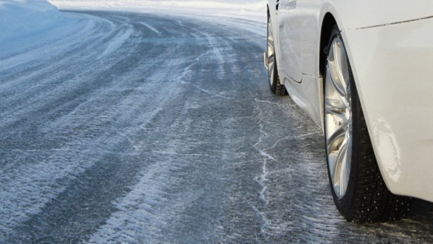 Bu yollar buz bağlayıb: Ehtiyatlı olun!