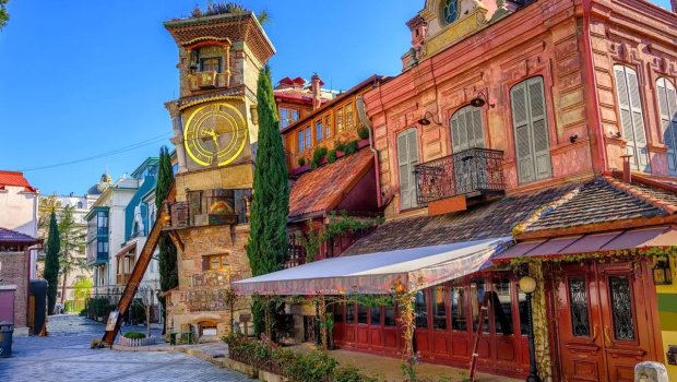 Gürcüstanda bəzi turizm obyektləri bağlanıb