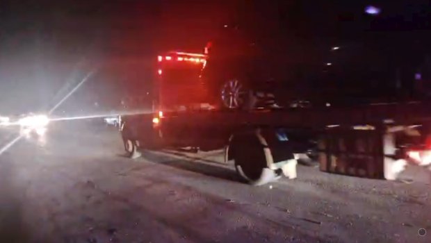 Ələt&ndash;Astara magistralında &ldquo;KamAZ&rdquo;la minik avtomobili toqquşdu - VİDEO