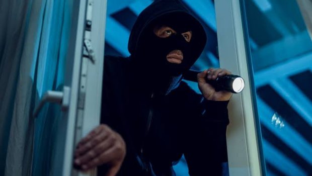 Bakıda tədris mərkəzindən oğurluq edildi