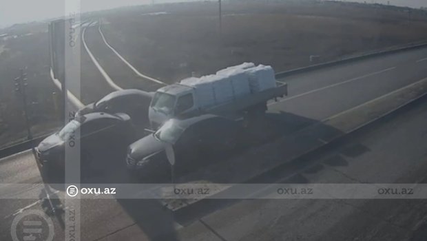 Bakıda eyni yolda baş verən iki qəzanın ANBAAN GÖRÜNTÜLƏRİ