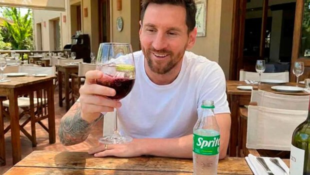 Messidən səmimi etiraf: &ldquo;Şərabla Sprite" içib sərxoş oluram" - FOTO