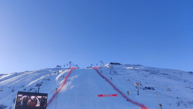 Azərbaycanda ilk dəfə Dağ xizəyi üzrə Beynəlxalq turnir keçirilir &ndash; FOTO