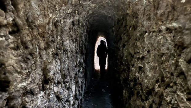 Türkiyə ordusu Suriyada 743 km uzunluğunda tunelləri məhv etdi