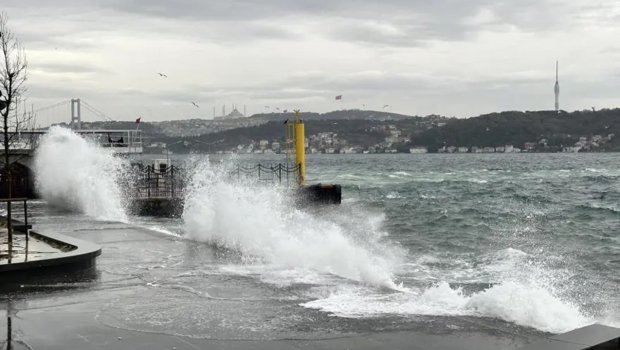 Türkiyədə fırtına: Ölənlər var - VİDEO