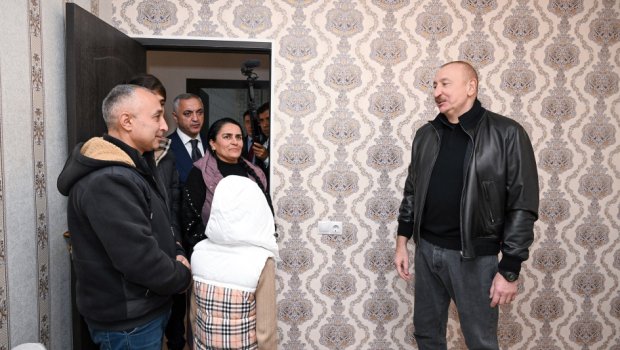 İlham Əliyev Heyvalı kəndinə köçən Abbasovlar ailəsinin EVİNDƏ - FOTO