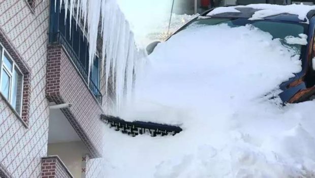 Qonşu ölkəni şaxta vurdu - Məktəblər bağlandı