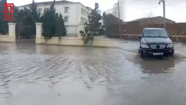 Türkan məktəbi SU ALTINDA &ndash; VİDEO