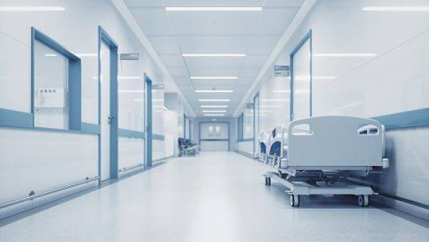 Bakıda körpünün üzərindəki qəzada iki qadın xəsarət aldı