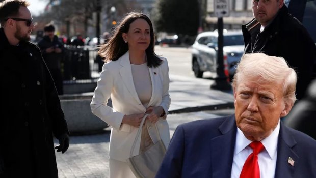 Nobel Komitəsi icazə verdi: Mükafat Trampda qala bilər