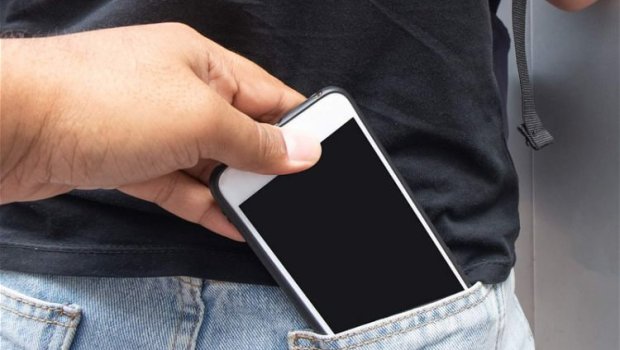 Bakıda restorandan telefon oğurlayanlar TUTULDU