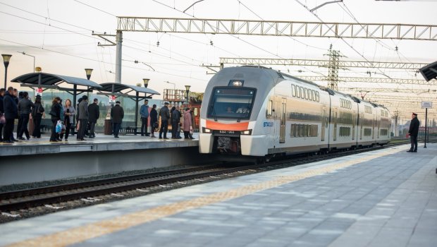 Abşeron dairəvi dəmir yolu üzrə qatarların hərəkət cədvəli YENİLƏNİR - FOTO