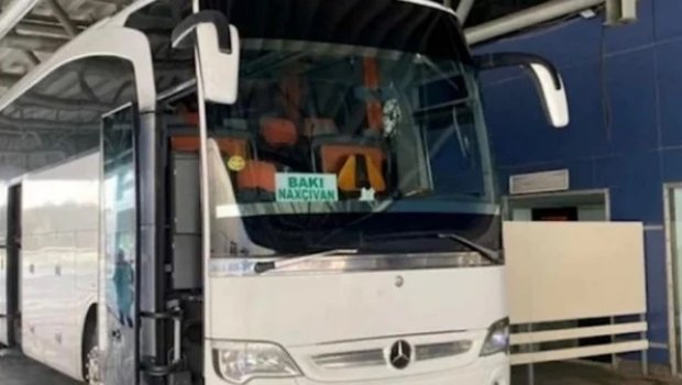 Naxçıvan‑Bakı avtobus reysində YÜK PROBLEMLƏRİ - Niyə salona yığılır? &ndash; VİDEO