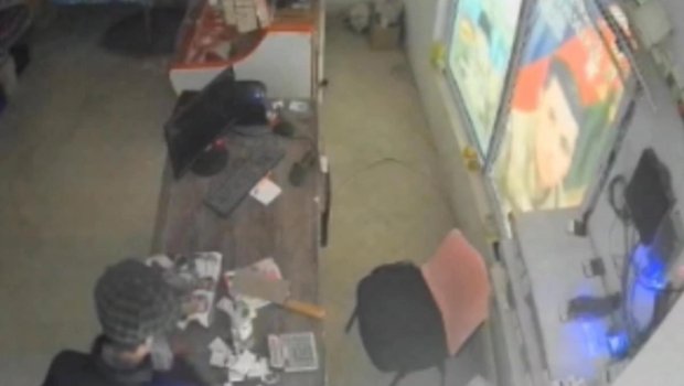 Marketdən oğurluq edən şəxs tutuldu - ANBAAN VİDEO