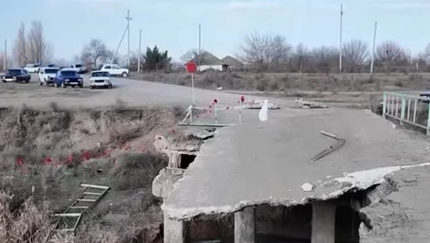 Bu ərazidə körpü uçdu - Sakinlər çətin vəziyyətdə - VİDEO