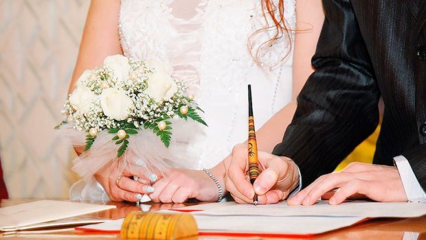 Nikah sənədlərində &ldquo;ər&rdquo; və &ldquo;arvad&rdquo; anlayışları ləğv edilir - Əvəzində isə&hellip;