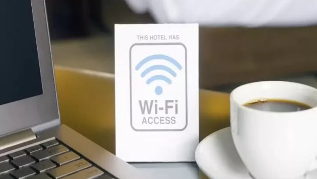 Otellərdəki Wi-Fi-dan heç vaxt istifadə etməyin: Mütəxəssislər səbəbini izah edir