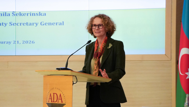 Radmila Şekerinska Azərbaycana gəldi