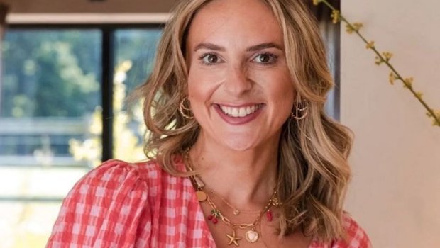 13 manata aldığı paltar, 1700 manata imiş