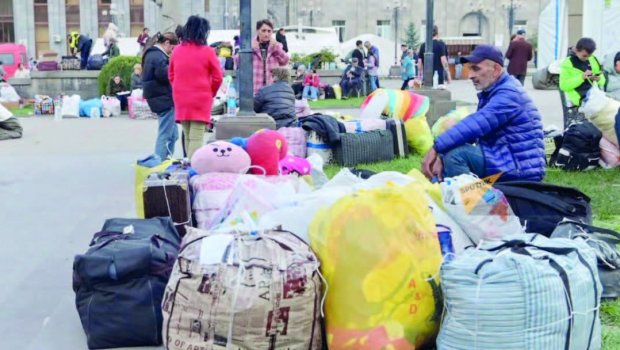 10 erməni Azərbaycandan Ermənistana köçdü &ndash; FOTO