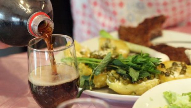 Şəkərsiz içkilər infarkt və insult riskini ARTIRIR