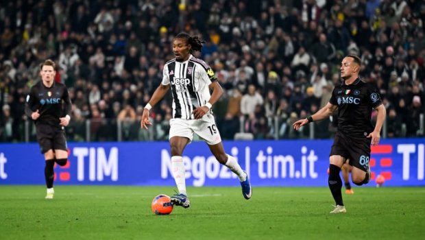 "Yuventus" "Napoli"yə qalib gəldi