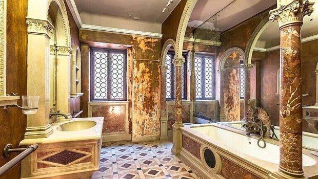 &ldquo;Lənətli&rdquo; ev şok qiymətə satışa çıxarıldı: yeddi sahibinin faciəli aqibəti