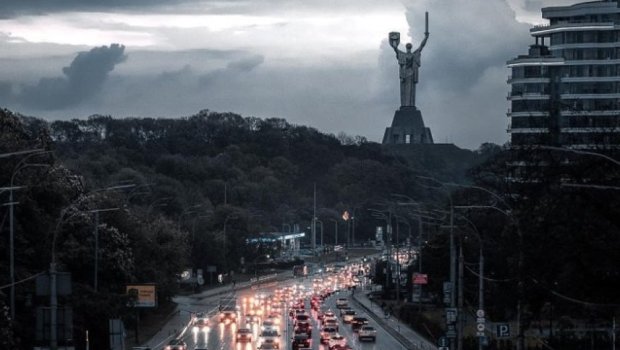 Kiyevdə 800 min insan hələ də işıqsız qalıb