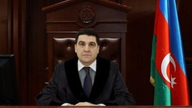 Bakıda məhkəmə sədrinin oğlu arvadını BIÇAQLADI