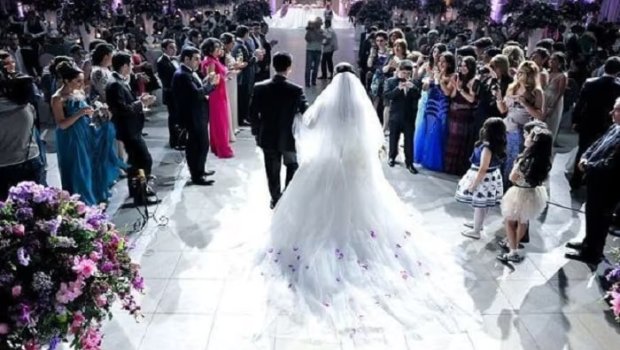 Toy kortejində QƏZA - Bu ölkədə azərbaycanlılar həlak oldu