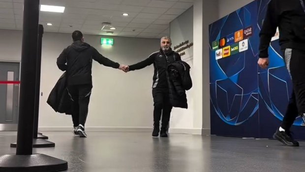 &ldquo;Qarabağ&rdquo;ın heyəti &ldquo;Liverpul&rdquo;la oyun üçün STADİONDA - VİDEO