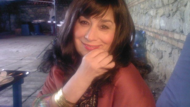 Bir zamanların tanınmış aktrisası idi, indi borc içində "üzür" - FOTO