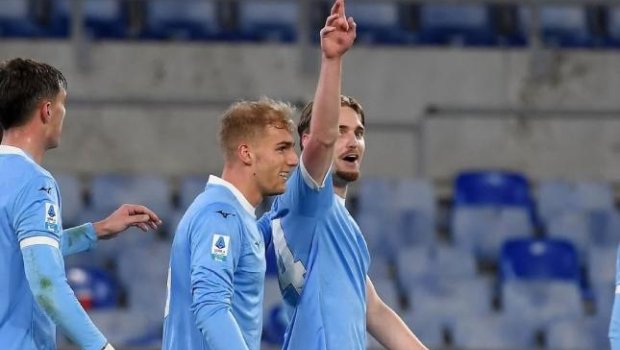 Azarkeşlər matça gəlmədi, klub sükut içində QƏLƏBƏ QAZANDI