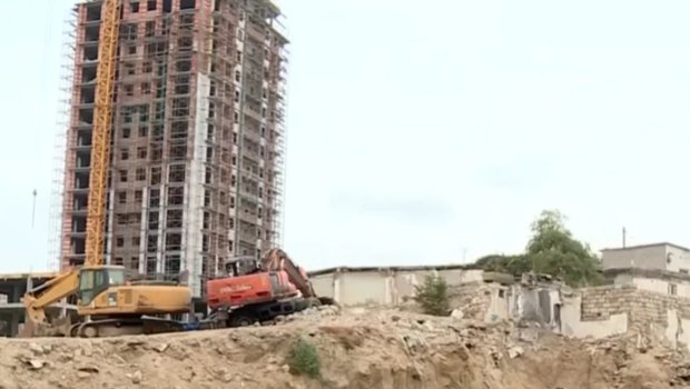 Müğənni tikinti şirkətinin rəhbəri tərəfindən dələduzluğa məruz qalıbmış