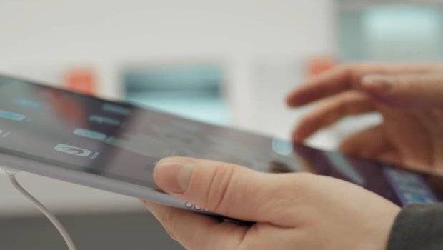 Onlayn aldığı məhsulu geri qaytarmaq istəyi problemə çevrildi - VİDEO